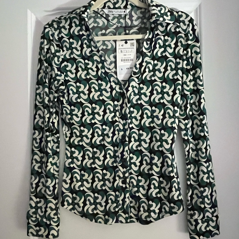 Zara Green Fitted Long Sleeve Button Down Shirt